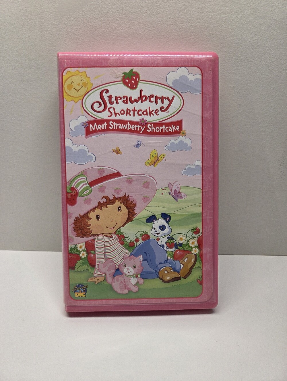 Strawberry Shortcake: Meet Strawberry Shortcake VHS (2003) Pink Clamshell Case